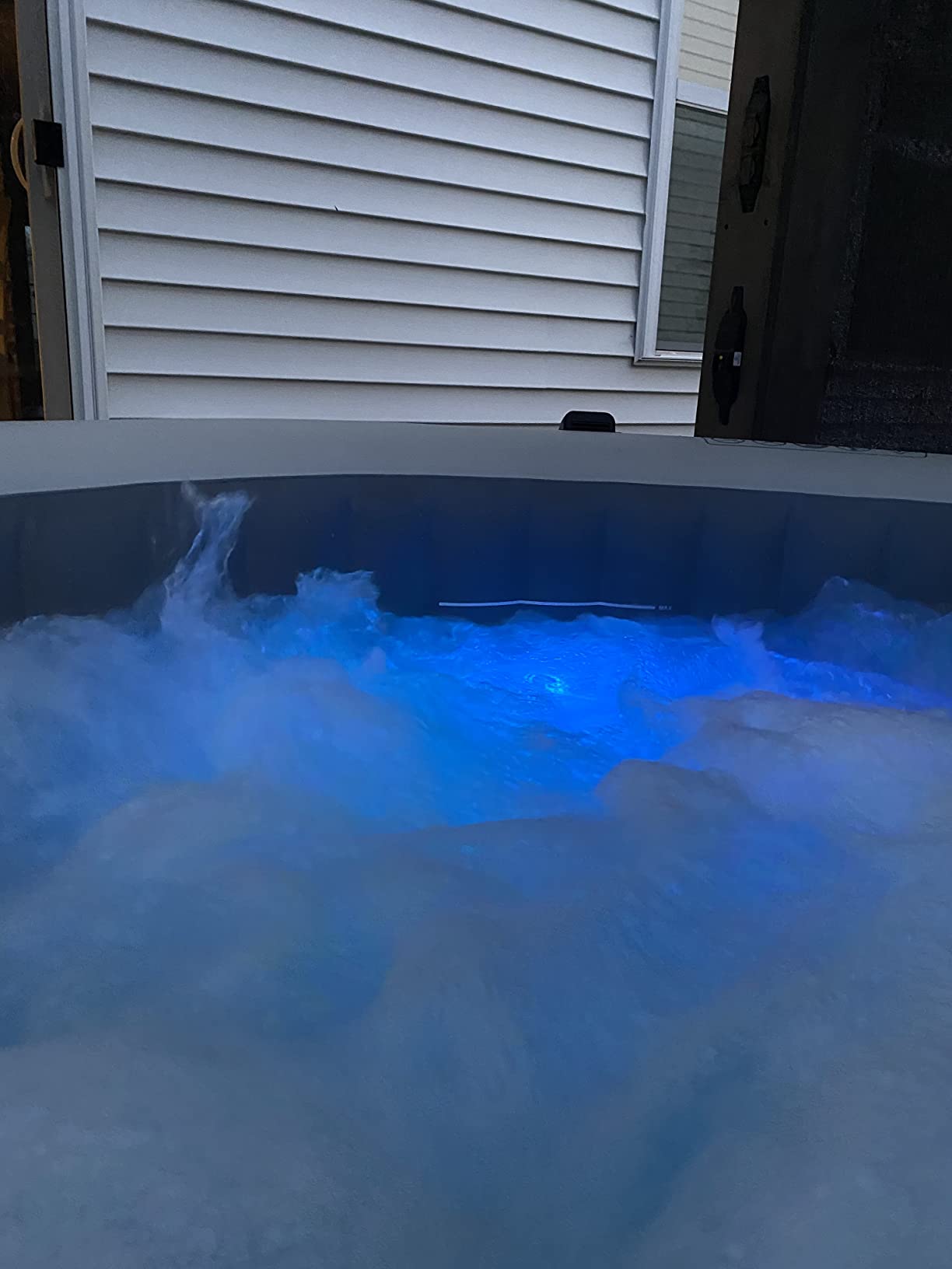 Intex 28439E 4-Person PureSpa 77in X 28in Greywood Deluxe Set customer photo 1