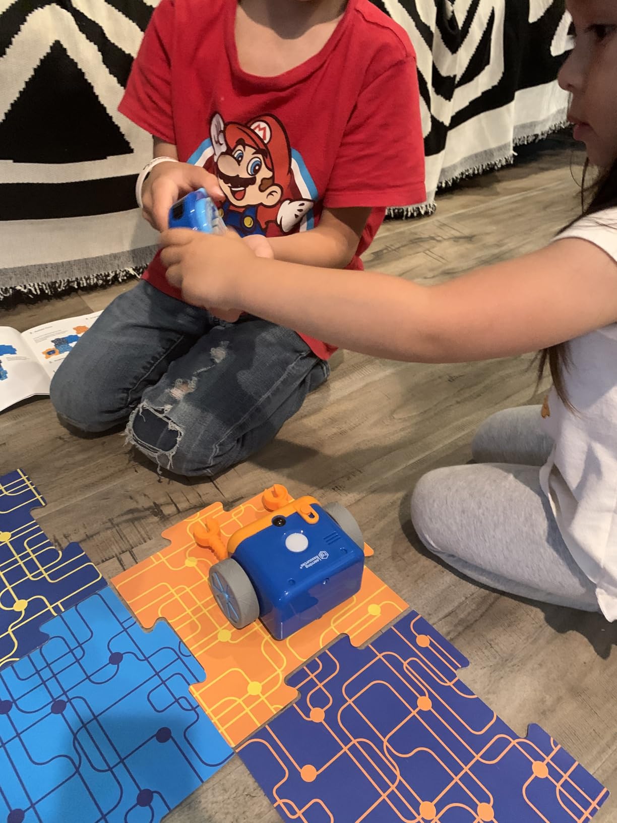 Learning Resources Botley 2.0 The Coding Robot Activity Set customer photo 2