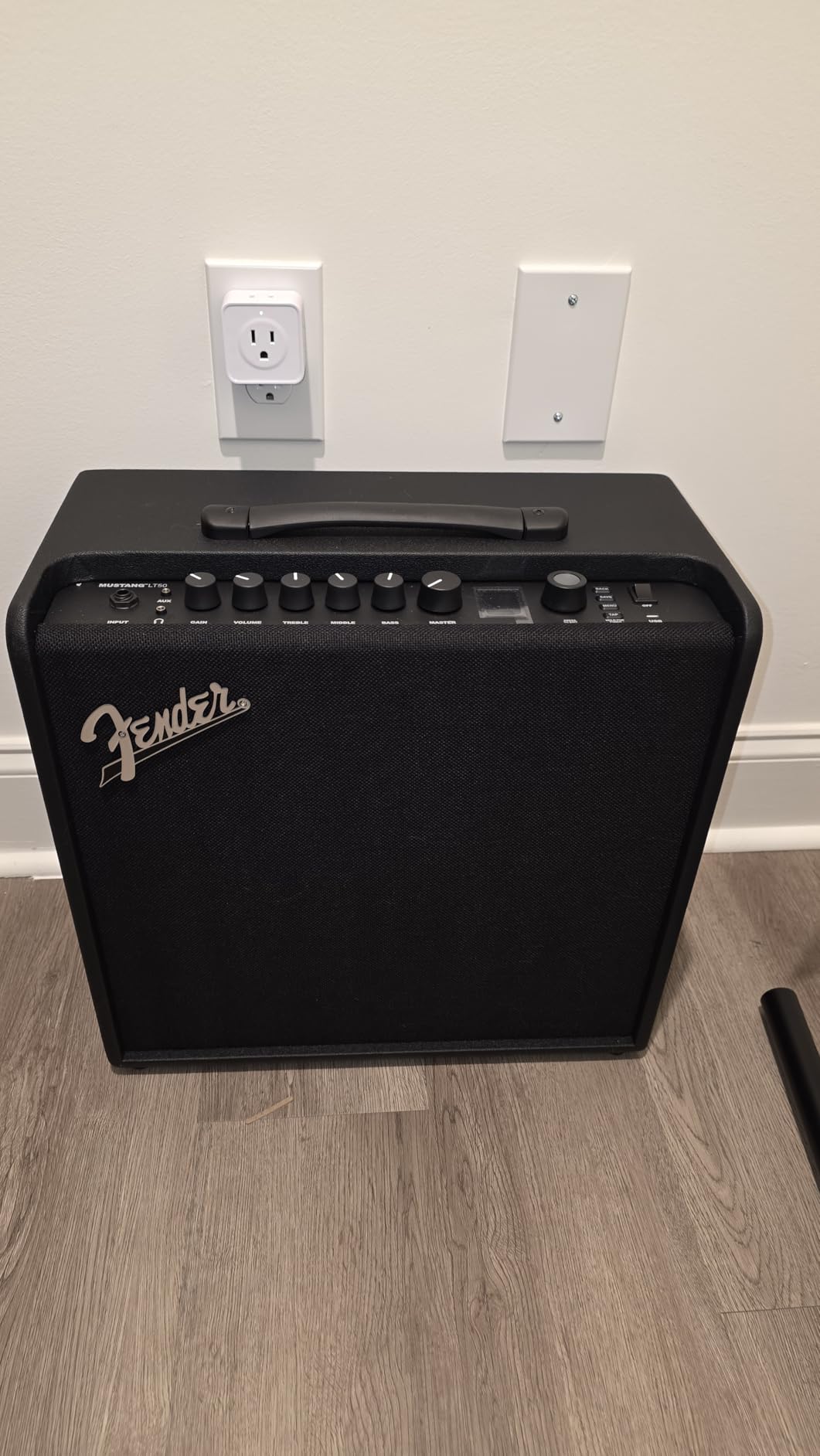 Fender Mustang LT50 Guitar Amp, 50 Watts, with 2-Year Warranty 30 Preset Effects with USB Audio Interface for Recording, Black customer photo 2