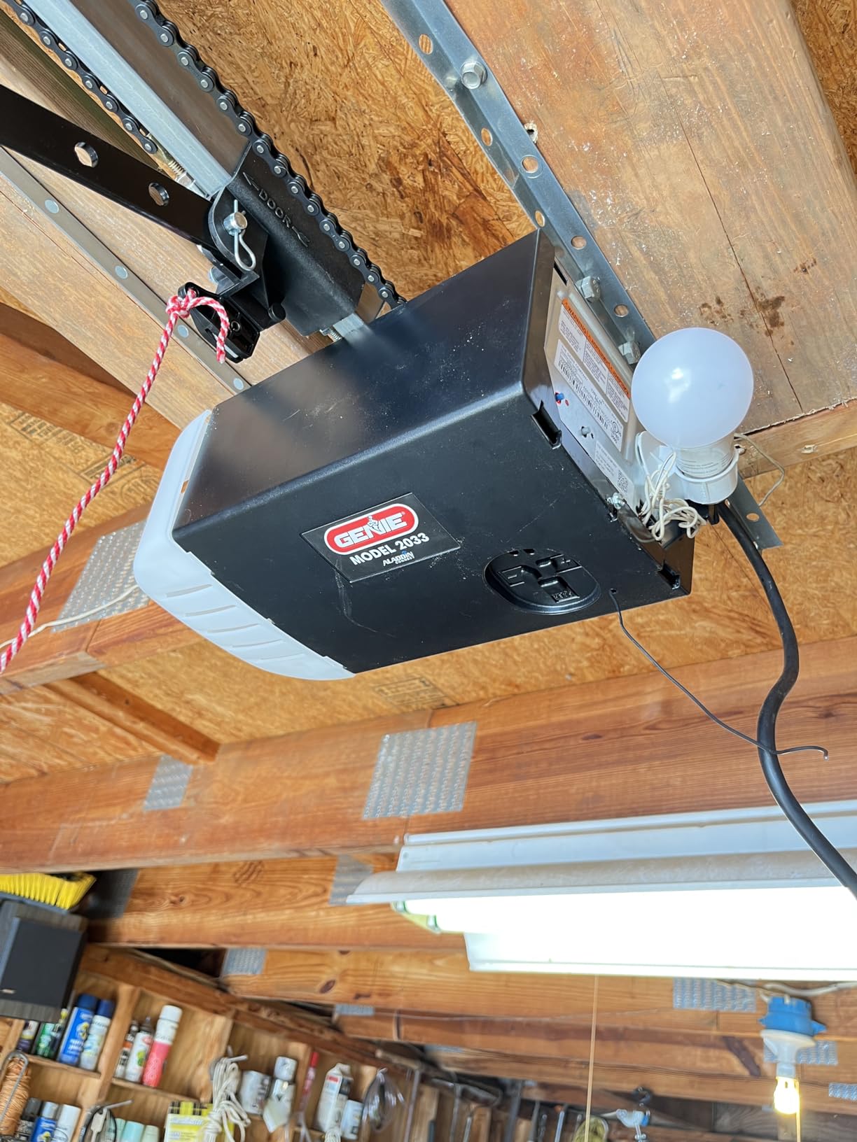 Genie Chain Glide Connect Essentials Smart Garage Door Opener, 2033-LO customer photo 1