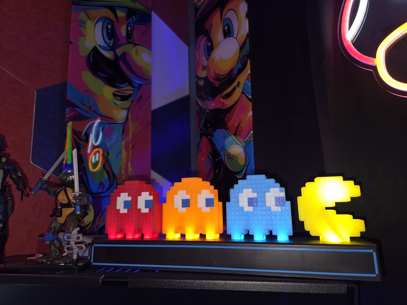 Pac Man and Ghosts Light, Pac Man Collectable Figure Lamp customer photo 1