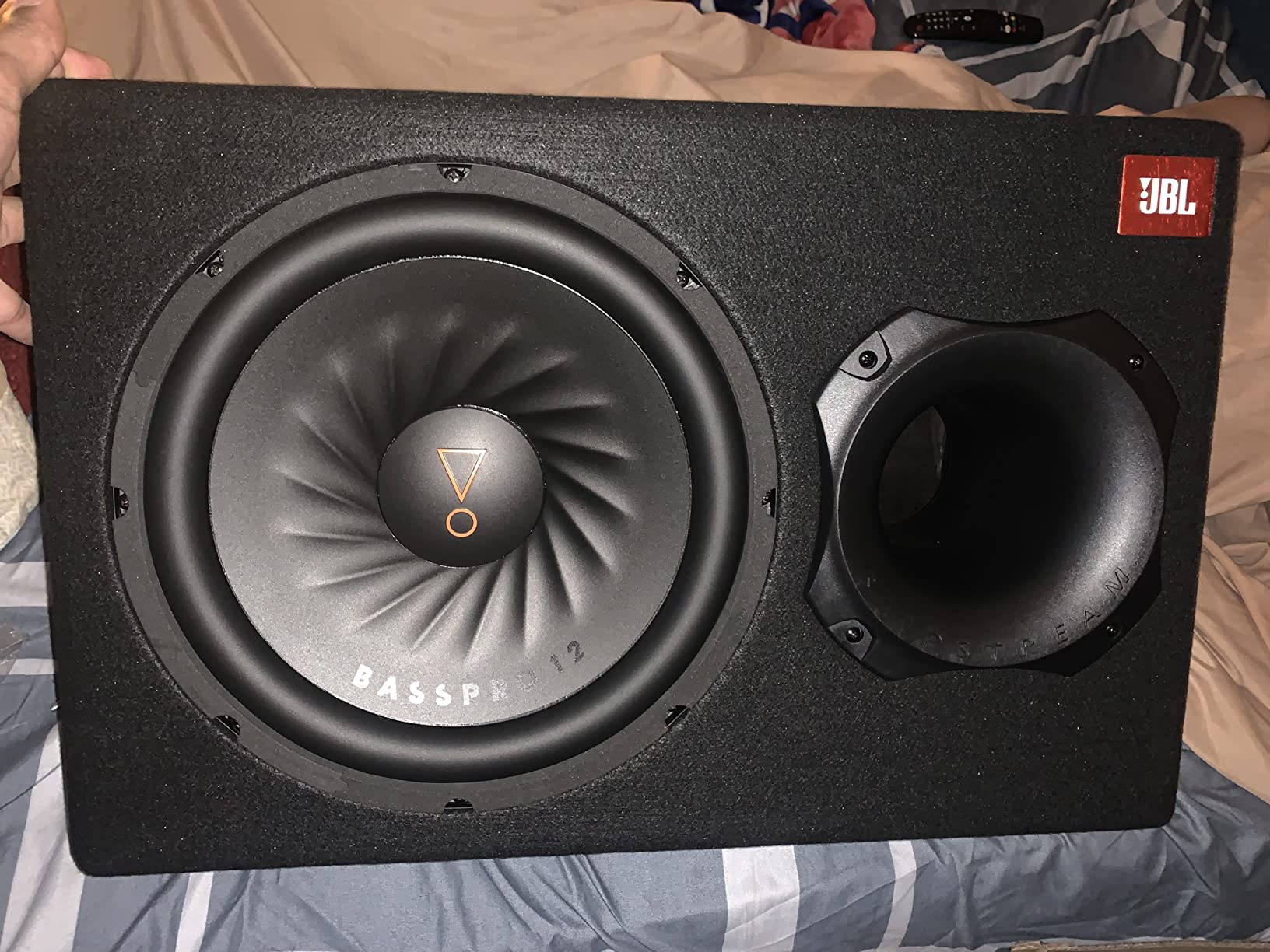 JBL SUBBP12AM - 12” amplified 12” Subwoofer with Sub Level Control, Black customer photo 2