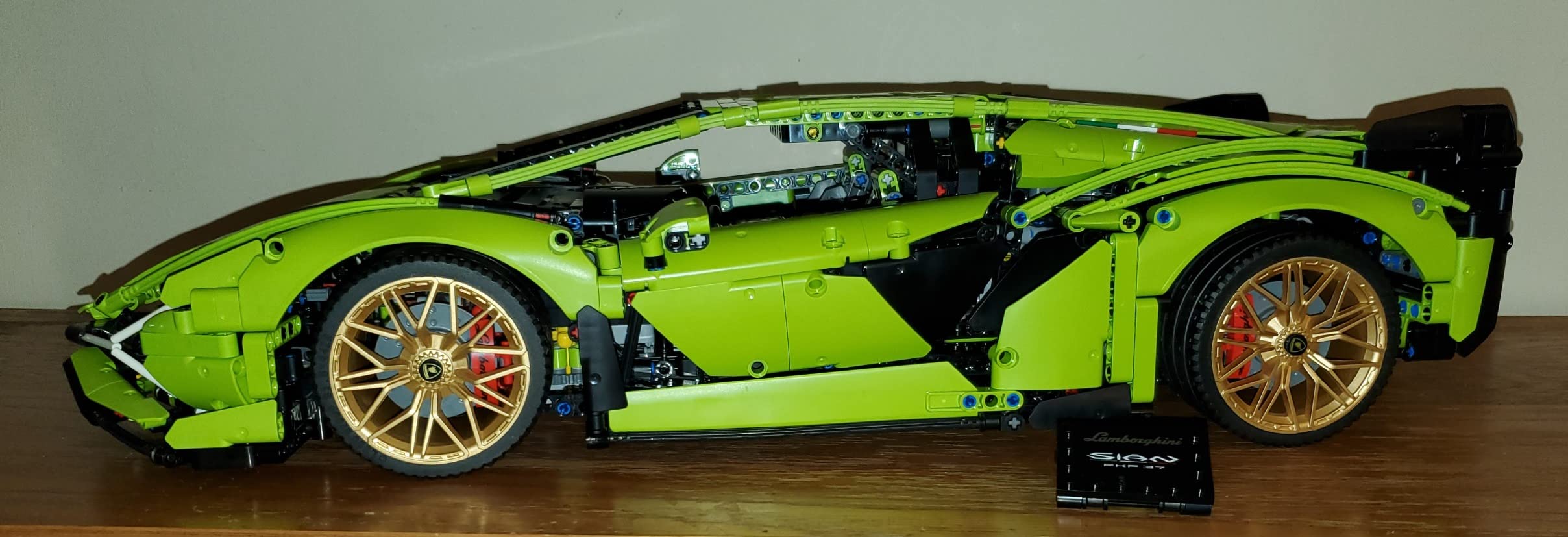 LEGO Technic Lamborghini Sián FKP 37 Building Sets for Adults - Detailed Lamborghini Model Car Kit for Men & Women, Ages 18+ Years - Display in Room as Decor - 42115 customer photo 2
