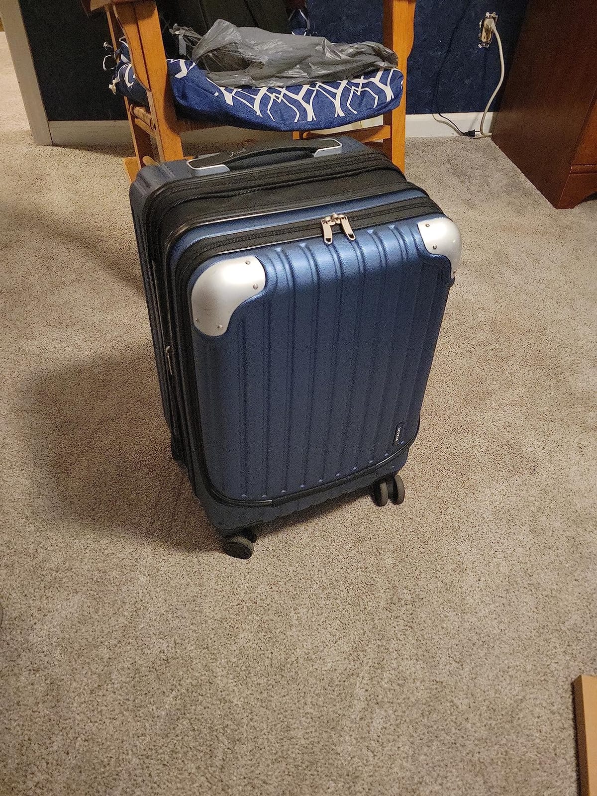 LEVEL8 Carry on Luggage Airline Approved, 20“ Expandable Carry on Suitcase customer photo 2