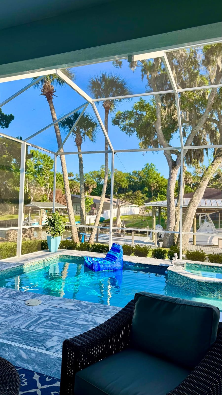 Big Joe Captain's Float No Inflation Needed Pool Lounger with Drink Holder, Blurred Blue Double Sided Mesh, Quick Draining Fabric, 3 feet customer photo 2