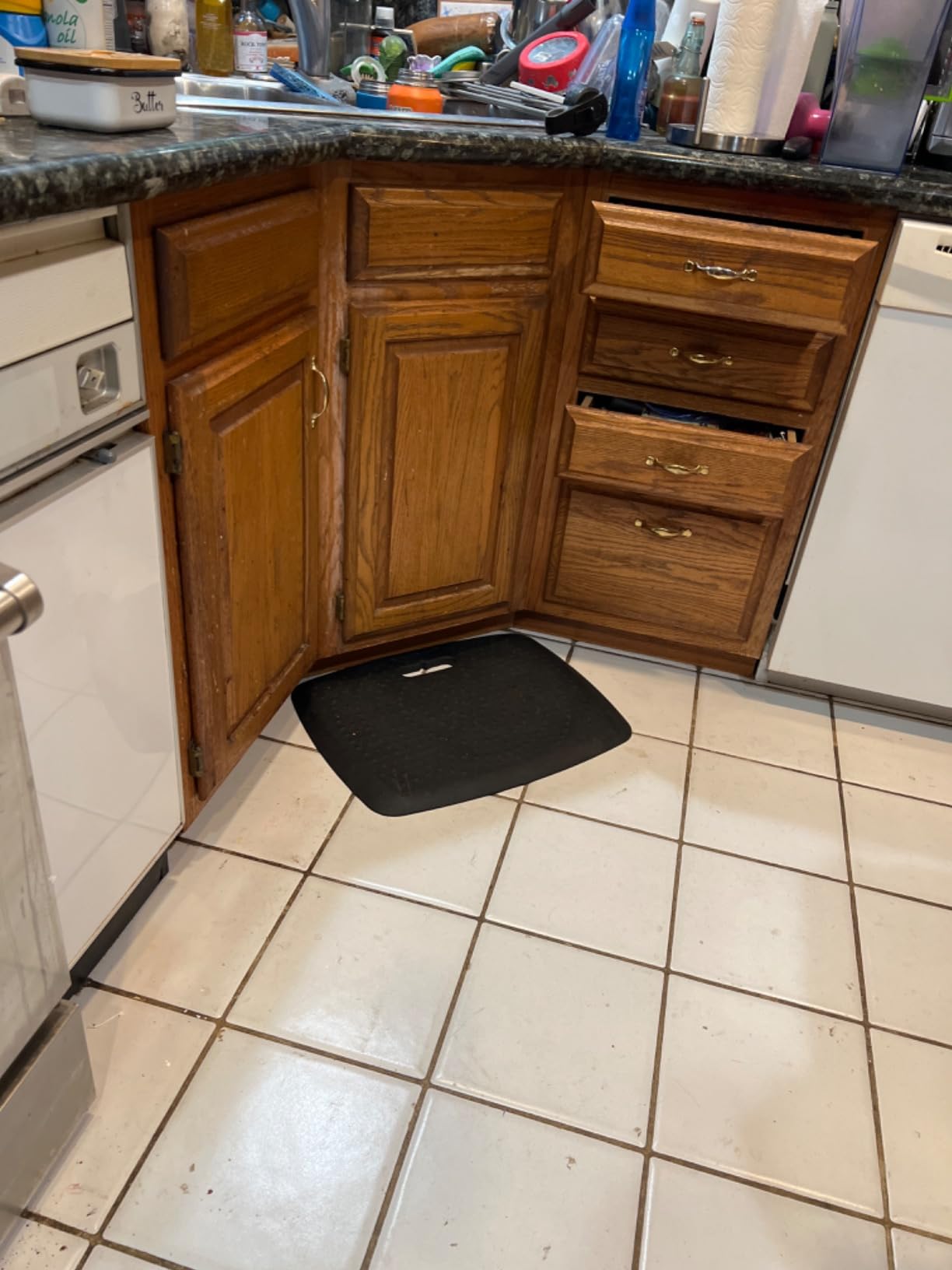 Anti Fatigue Kitchen Floor Mat Comfort Standing Mat, Portable Office Standing Desk Mat, Multi-Purpose Kitchen Rug, Built-in Handle with Massage Points Comfort Floor Mat (Black, 17