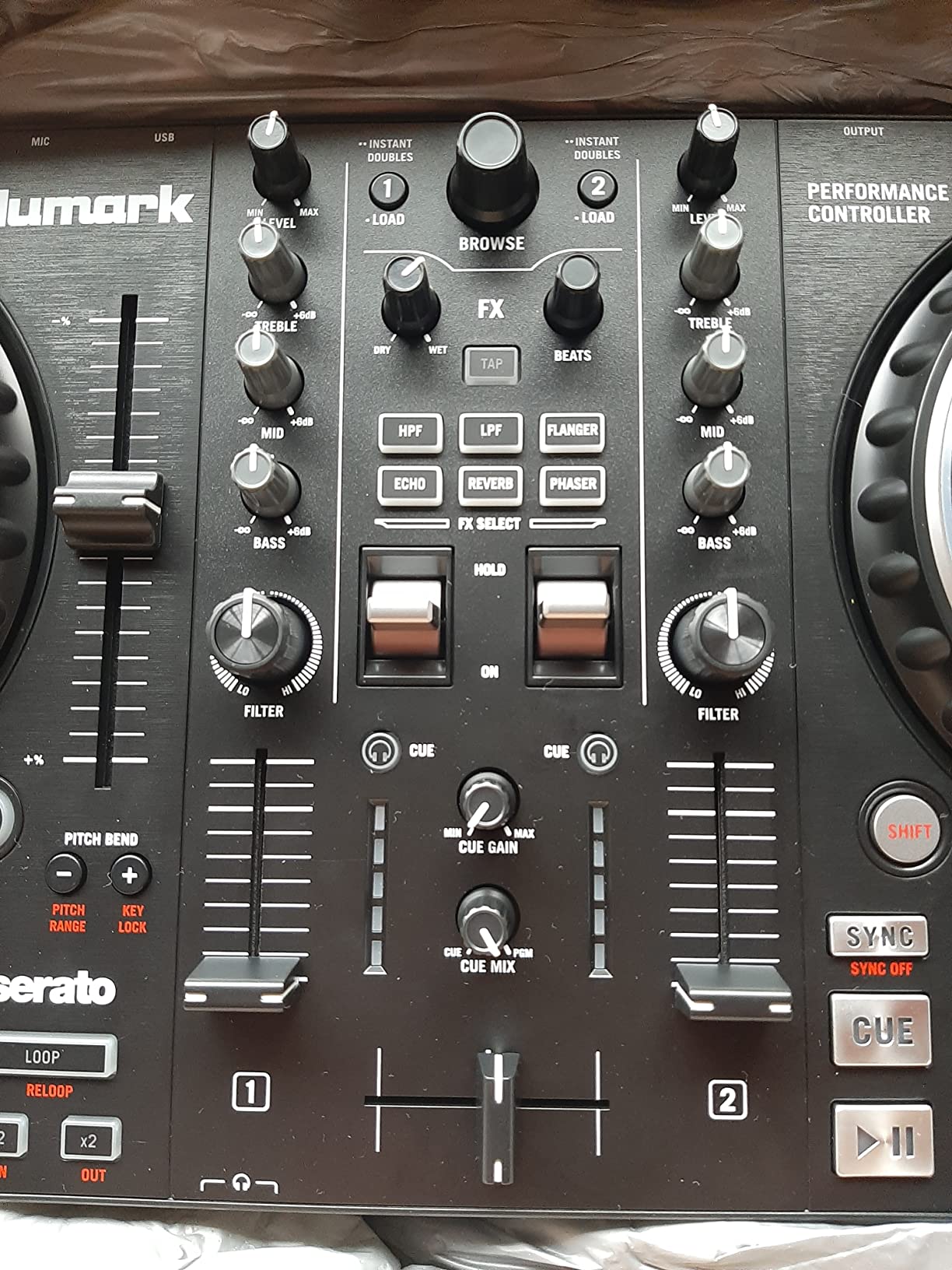 Numark Mixtrack Pro FX DJ Controller customer photo 1