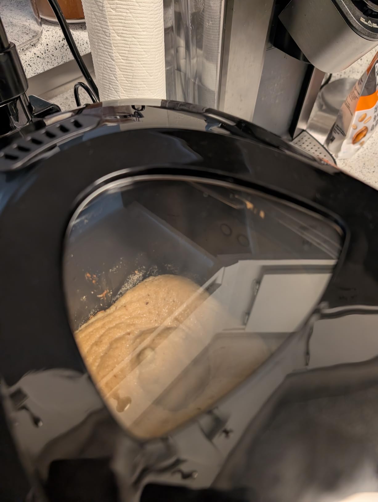 Elite Gourmet 2 Lb Programmable Bread Maker, 3 Sizes, 19 Presets, Black customer photo 1