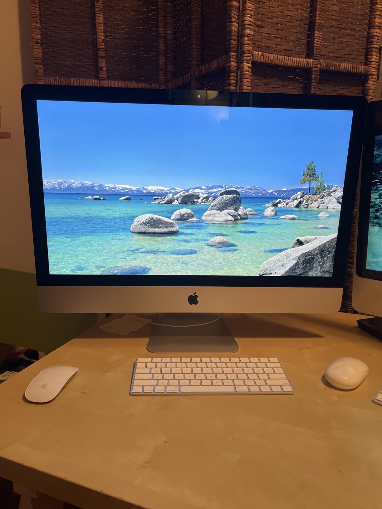 2020 Apple iMac with Retina 5K Display (27-inch, 8GB RAM, 512GB SSD Storage) customer photo 2
