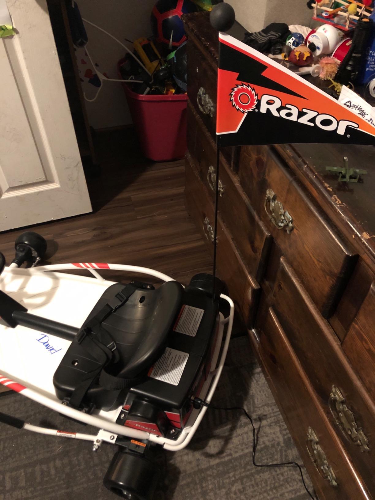 Razor Ground Force One - Electric Go-Kart for Ages 8+, Up to 12 MPH, Up to 40 Minutes of Continuous Use, Variable Speed Throttle, 24V Rechargeable Battery customer photo 1