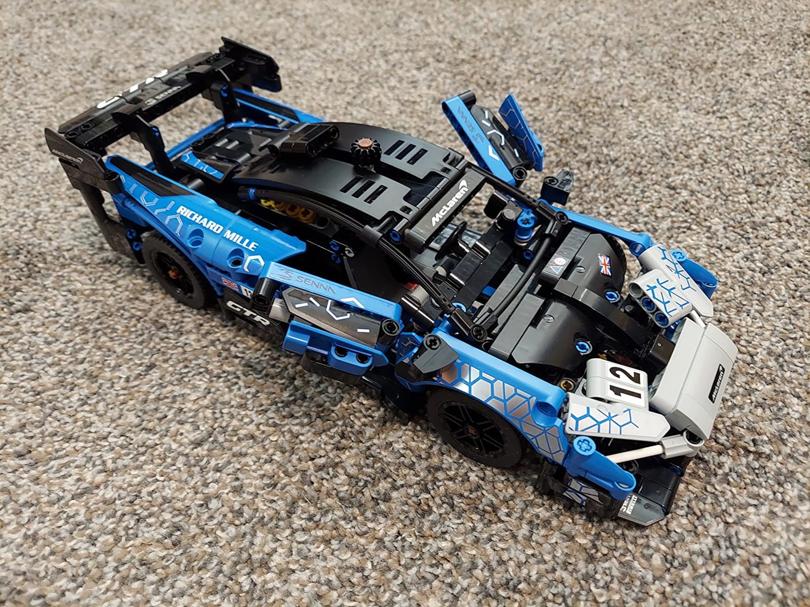 LEGO Technic McLaren Senna GTR 42123 Racing Sports Collectable Model Car Building Kit, Car Construction Toy, Gift Idea for Kids, Boys and Girls customer photo 1
