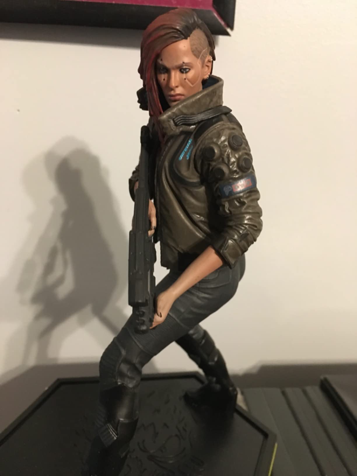 DARK HORSE COMICS Cyberpunk 2077: V-Female Figure, Multicoloured, 8.5 inches customer photo 2