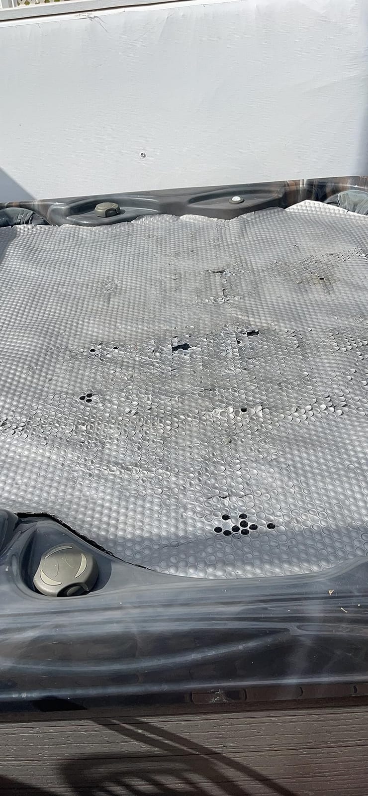 Winter Hot Tub Bubble Blanket - 7x7 FT 16-Mil Square Pool Spa Solar Cover customer photo 2