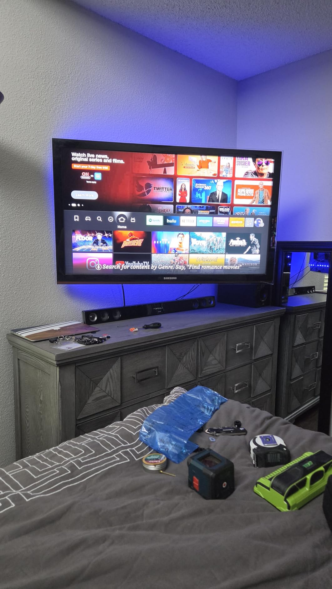 Mounting Dream Long Arm TV Wall Mount Full Motion TV Mount for 42-94