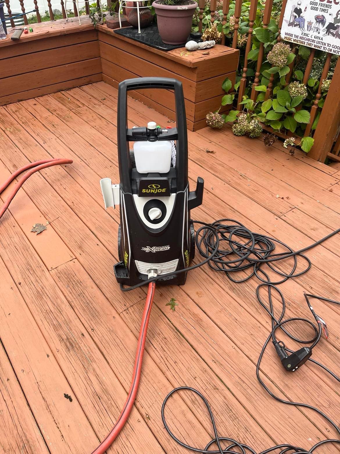 Sun Joe XTREAM 2,200 PSI Pressure Washer, SPX3000-XT1 customer photo 1