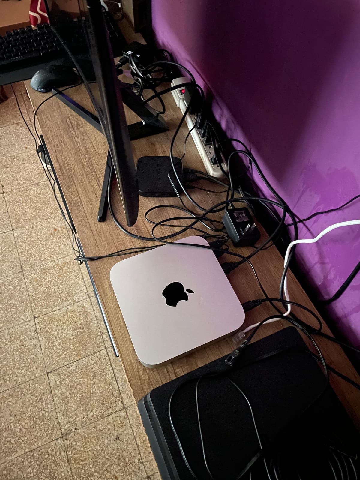 Apple 2020 Mac Mini with Apple M1 Chip, 8GB RAM, 256GB SSD Storage - Silver (Renewed) customer photo 1