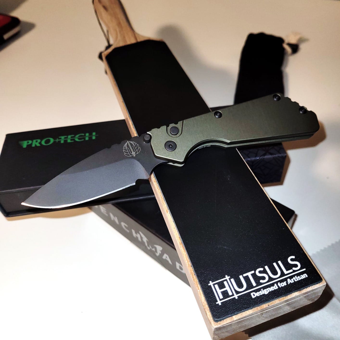 Hutsuls Double Sided Leather Strop Paddle Kit - Get Razor-Sharp Edges, Ergonomic Handle, Quality Honing Leather, and Step-by-Step Guide customer photo 1