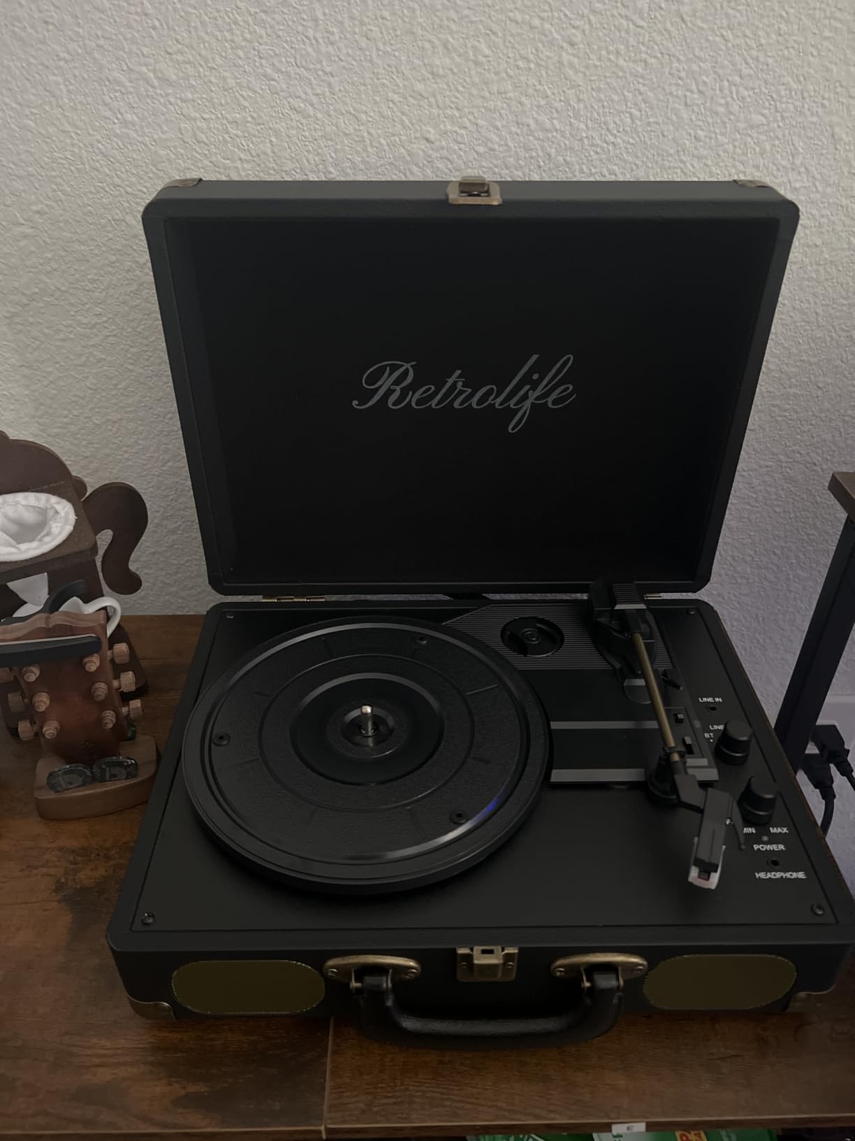 Retrolife® Vinyl Record Player with Speakers, Bluetooth Vinyl Player-Black customer photo 2