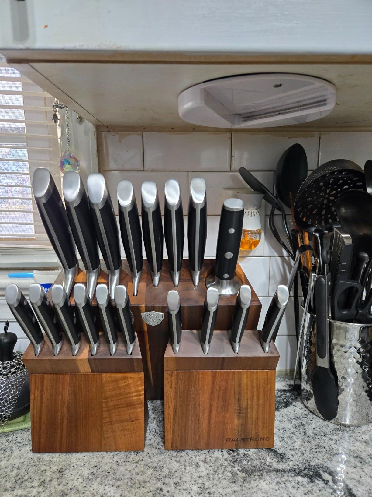 Dalstrong 12-Pc Elite Knife Block Set - German High-Carbon Steel customer photo 1