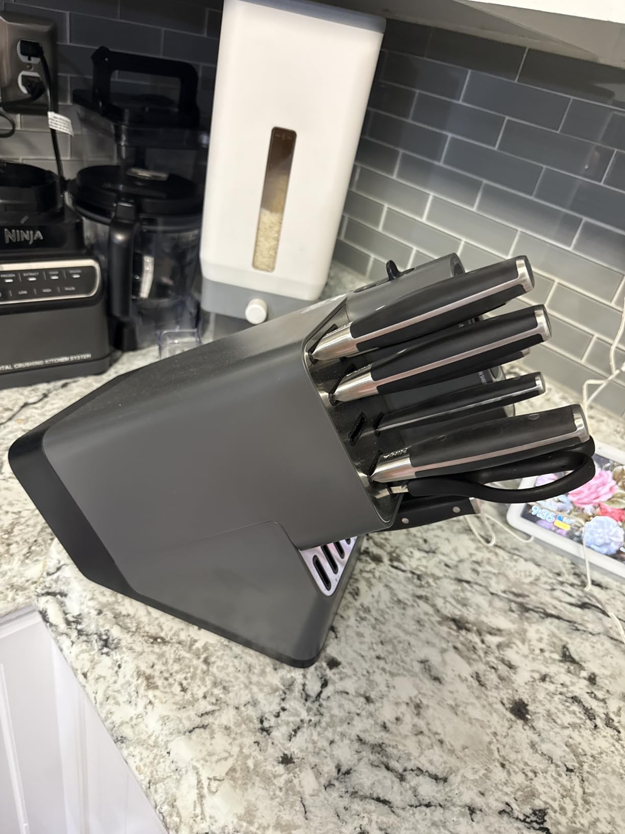Ninja® NeverDull™ 17-Pc Knife Block Set, Built-in Sharpener, Black, K32017 customer photo 1