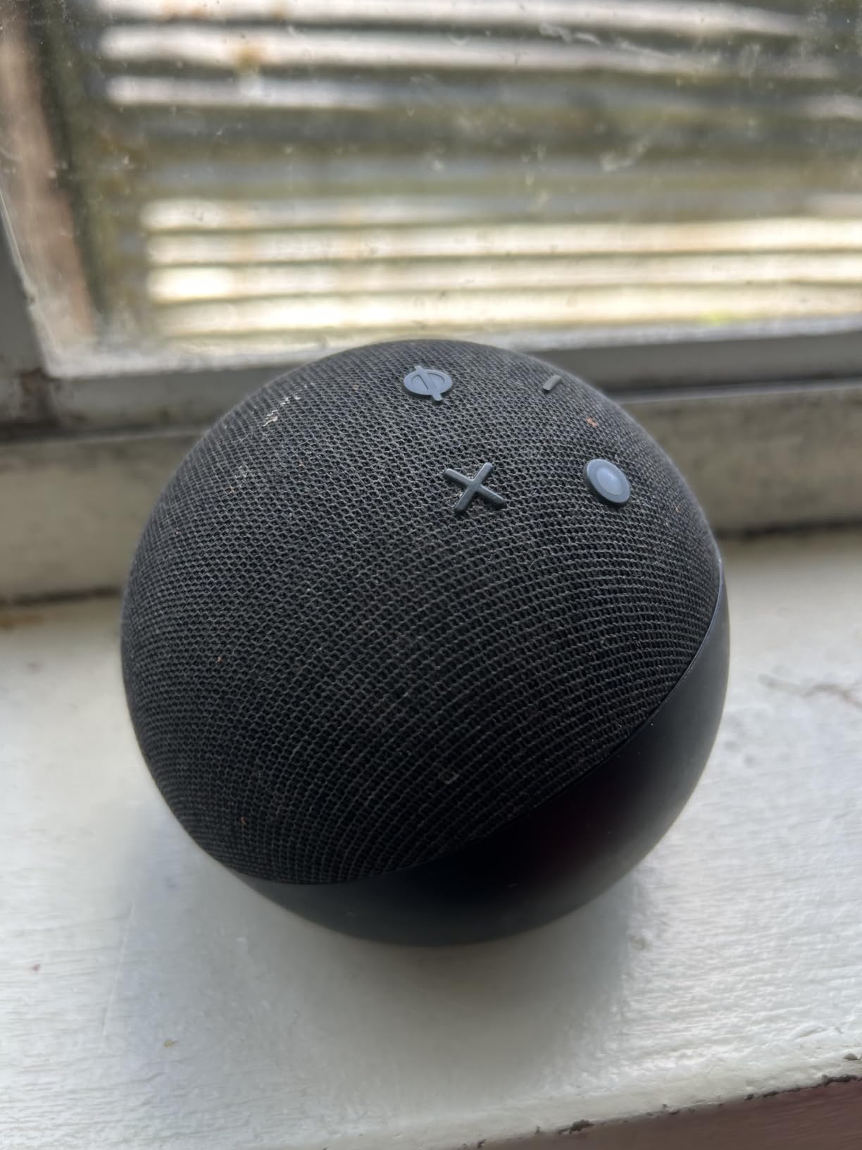 Amazon Echo Dot (newest model) - Vibrant sounding speaker, Designed for Alexa+, Great for bedrooms, dining rooms and offices, Charcoal customer photo 2