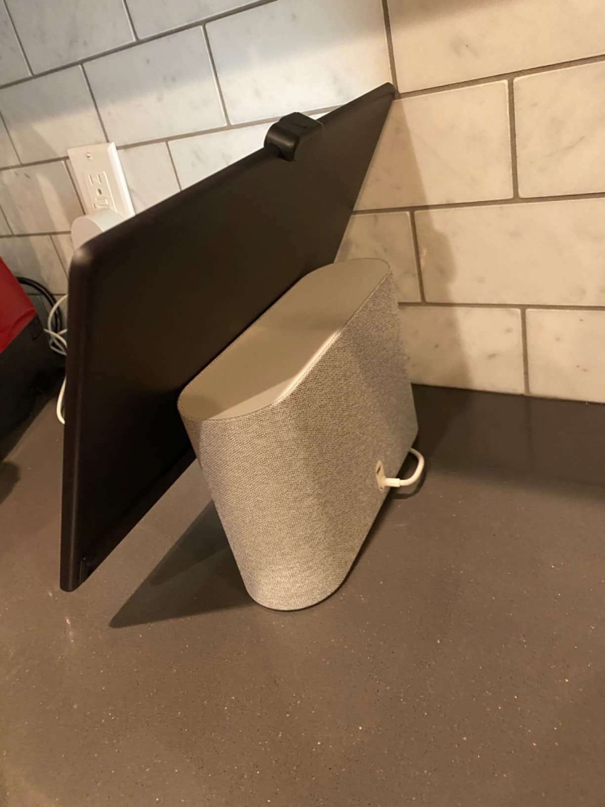 Meta Portal Plus - Smart Video Calling 14” Touch Screen with Stereo Speakers customer photo 1