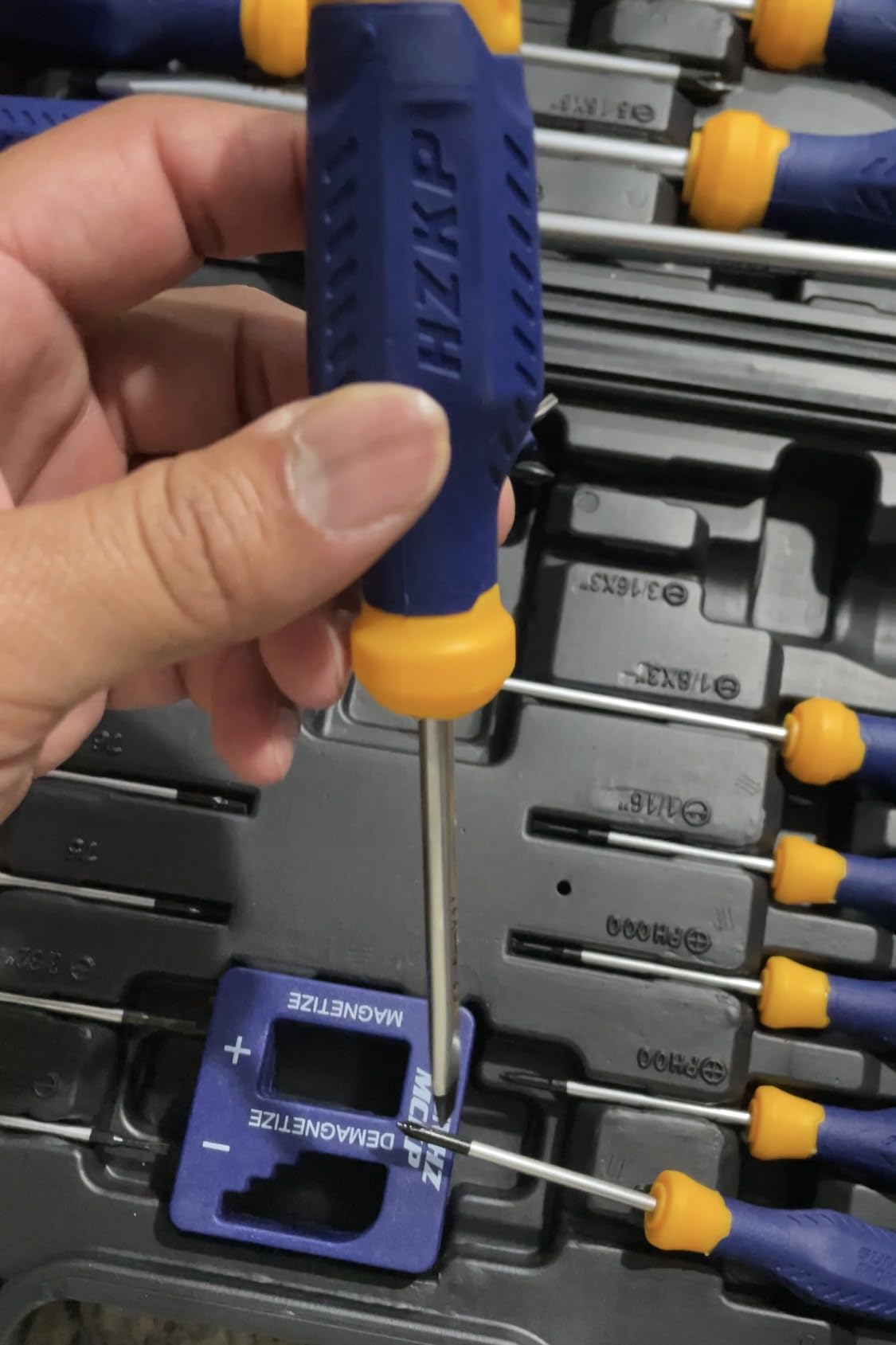 SUNHZMCKP Magnetic Screwdriver Set 66-Piece, S2- Alloy Tool Steel, Includes Slotted/Phillips/Torx Mini Precision Screwdrivers, Replaceable Screwdriver Bits With Sturdy tool box customer photo 1