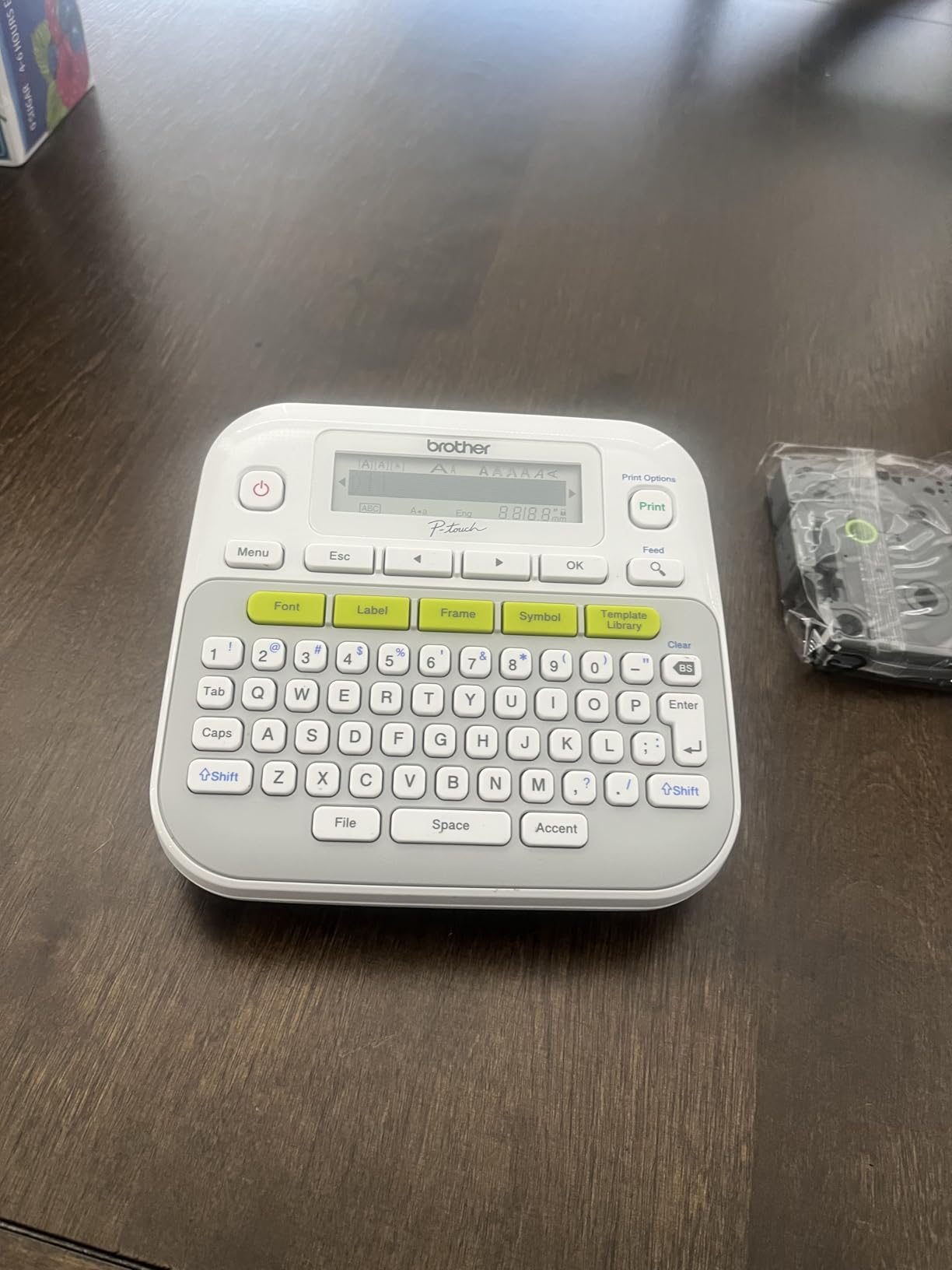 Brother P-Touch, PTD210, Easy-to-Use Label Maker Bundle (4 Label Tapes Included), White, Small customer photo 2