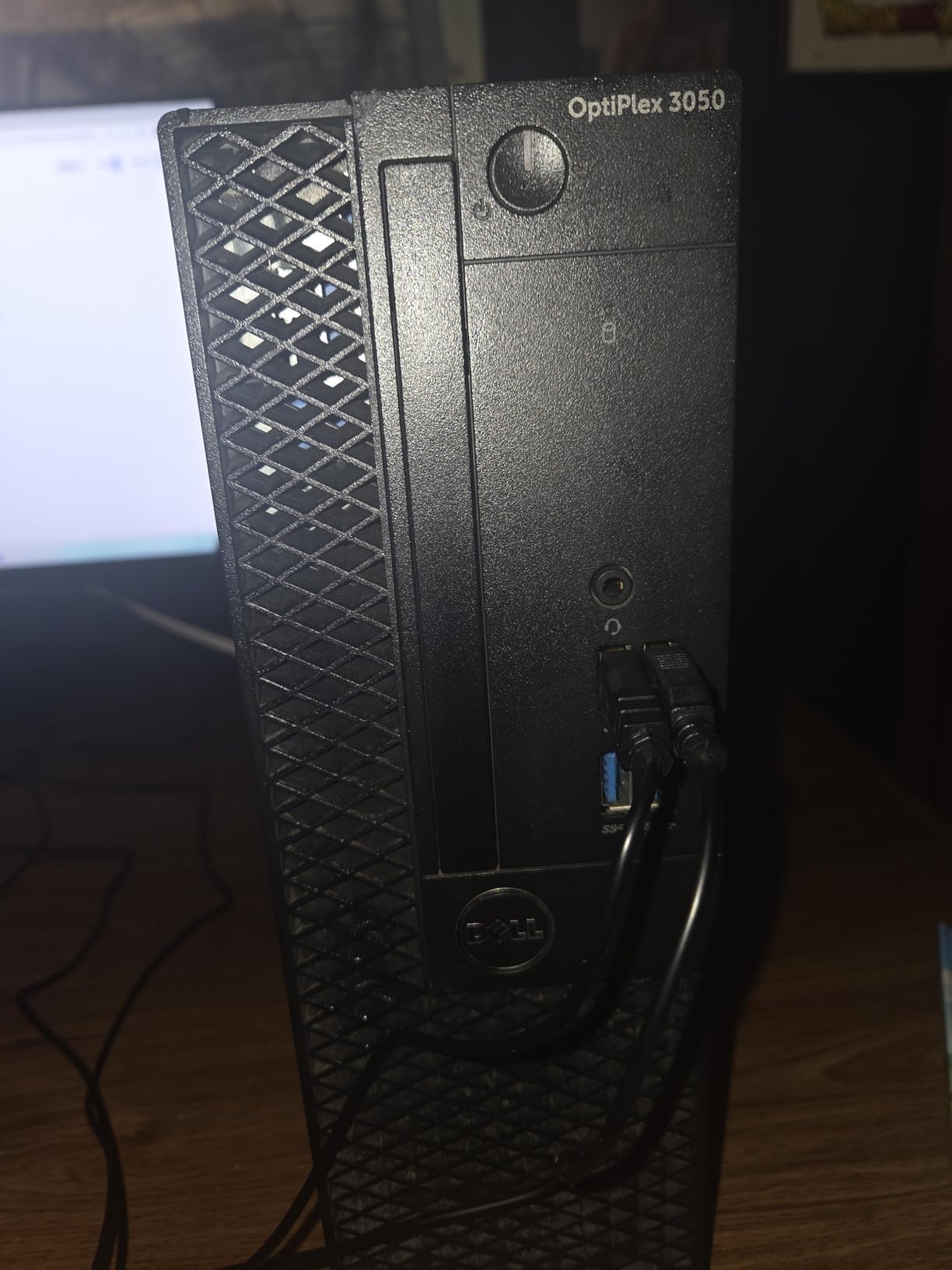 Dell Optiplex 3050 SFF Desktop Computer PC, Intel Quad Core i5-6500 up to 3.6GHz, 16GB DDR4, 256GB SSD, WiFi, 4K Support, DP, HDMI, Windows 11 Pro 64 Bit (Renewed) customer photo 2