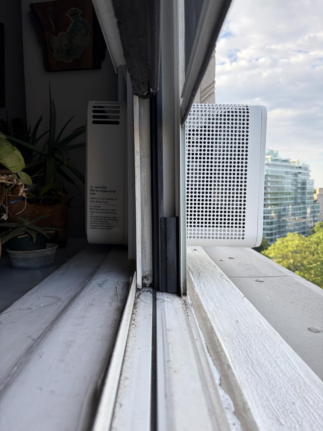 Windmill 6,000 BTU Window Air Conditioner, Cools up to 250 sq ft customer photo 1