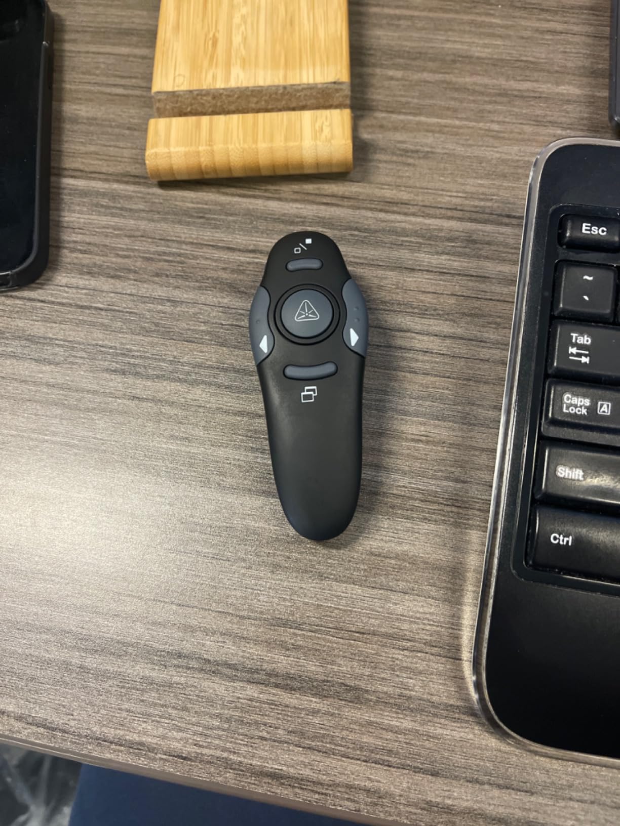 Presentation Clicker for PowerPoint, Wireless Remote Control with Red Laser customer photo 1
