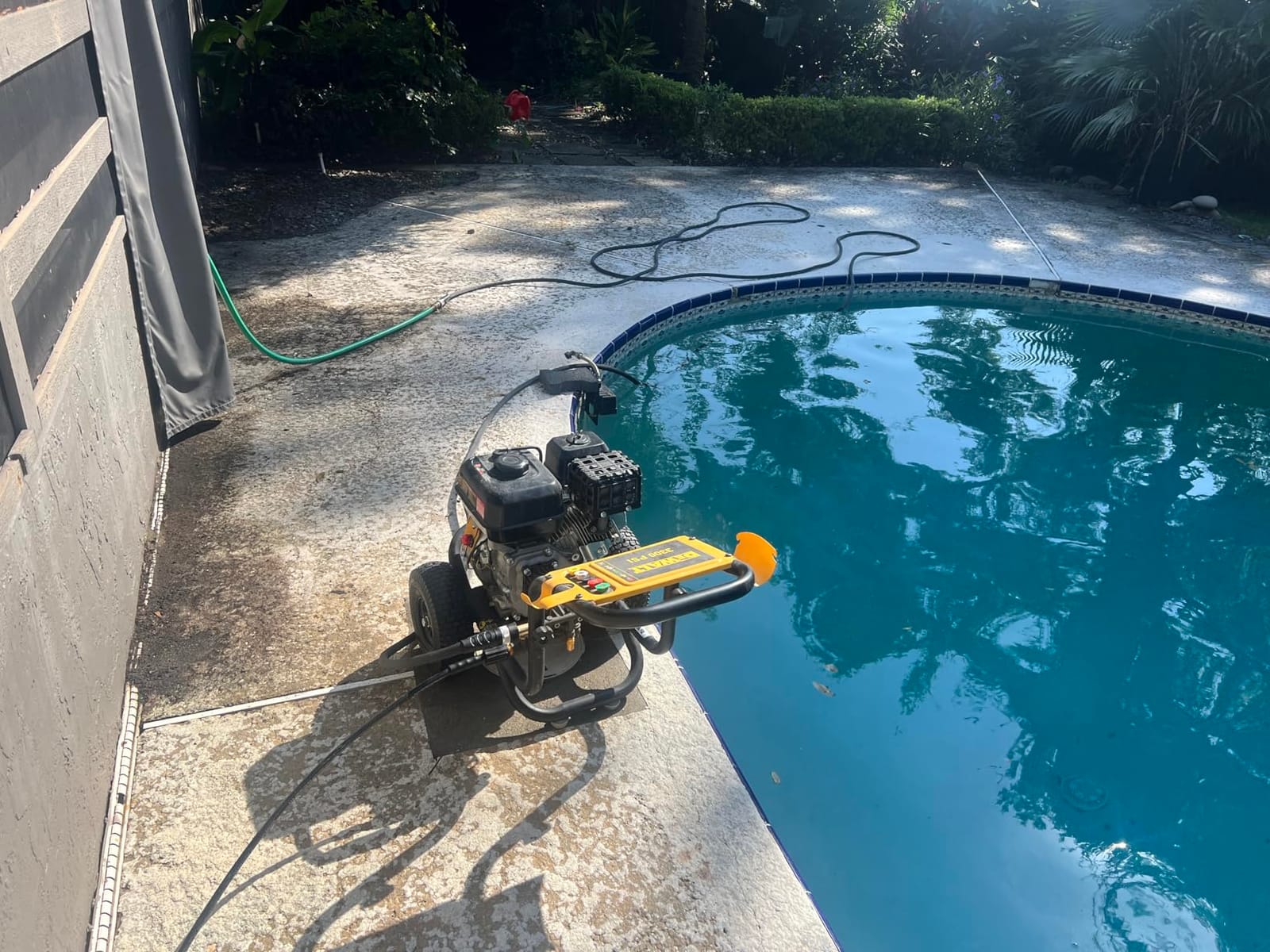 DeWalt 3300 PSI Gas Pressure Washer, 2.4 GPM, Residential Model DXPW3300-S customer photo 2