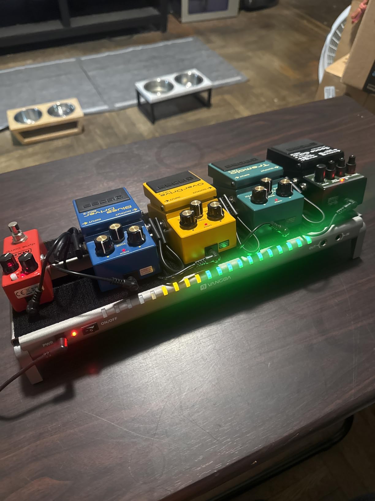 Vangoa VPPD-S Guitar Pedal Board with Built-in Isolated Power Supply customer photo 1