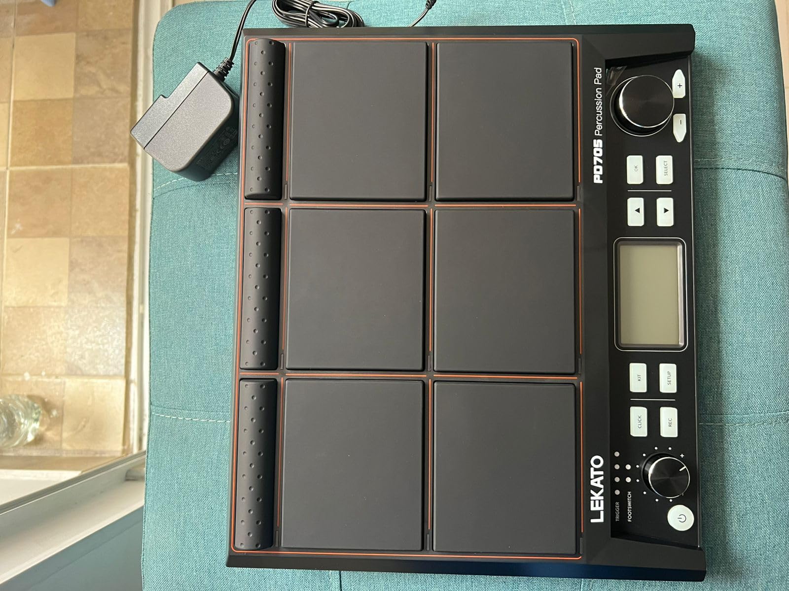 LEKATO Percussion Sample Pad, Electric Drum Pad with 9 Velocity-Sensitive Drum Pad, Electronic Drum Set Pad Multipad with MIDI out, USB MIDI, AUX, Looper, Trigger inputs, 592+ Sounds (PD705) customer photo 2