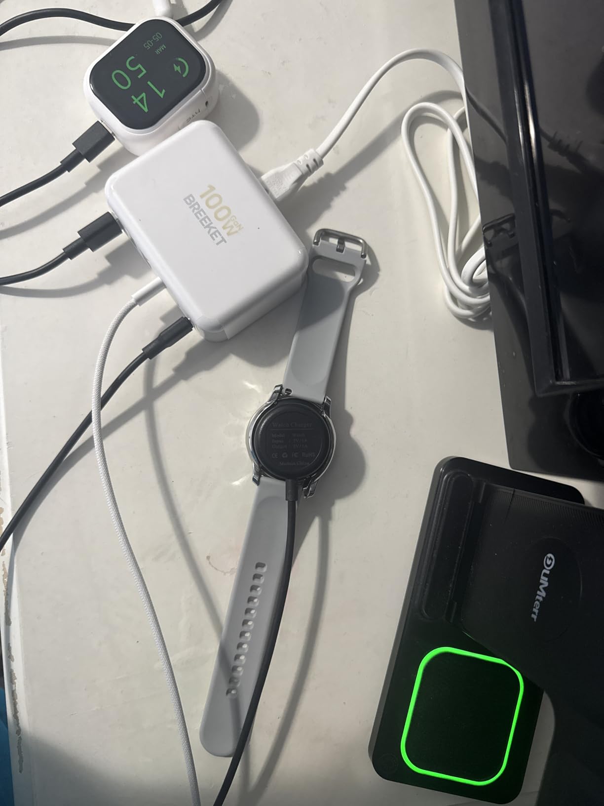 USB C Charger Block, GaN Fast USB Charging Station Hub with 100W Max 6-Port customer photo 1