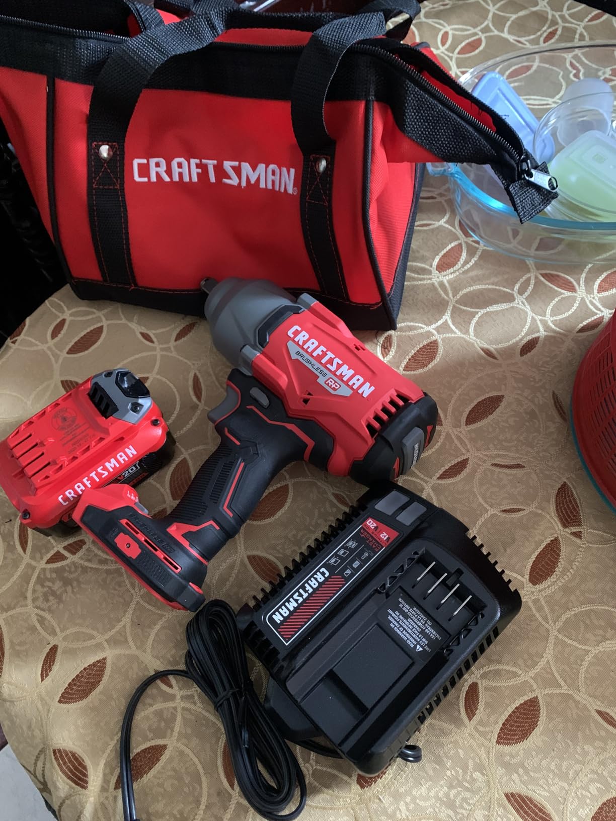CRAFTSMAN V20 RP Impact Wrench, Cordless, Brushless, High Torque, 1/2 Inch, 4Ah Battery and Charger Included (CMCF940M1) customer photo 1