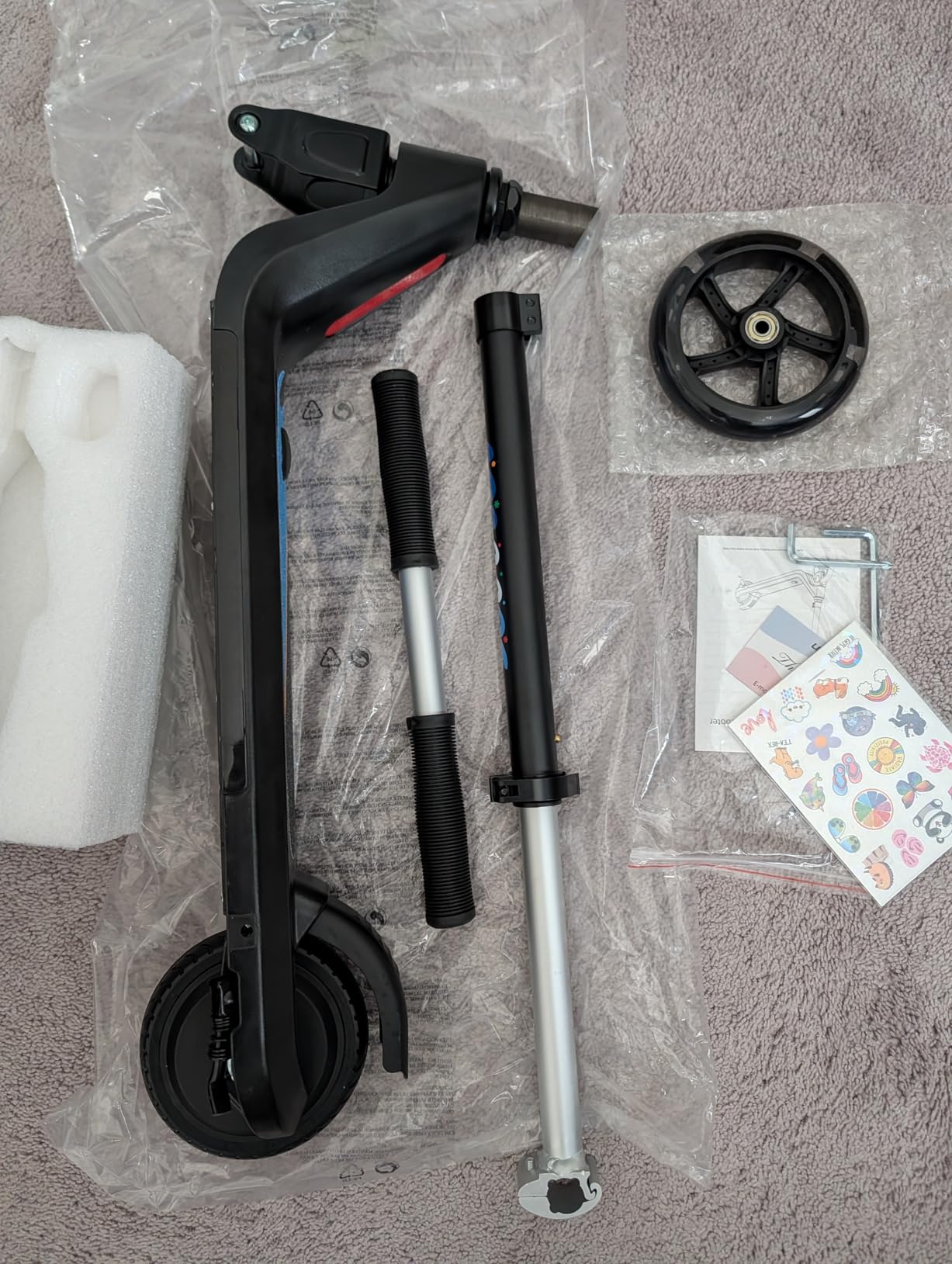 LINGTENG Electric Scooter for Kids Age of 6-9, Kick-Start Boost Scooter with Adjustable Speed and Height, Flash Wheel & Deck Lights customer photo 1