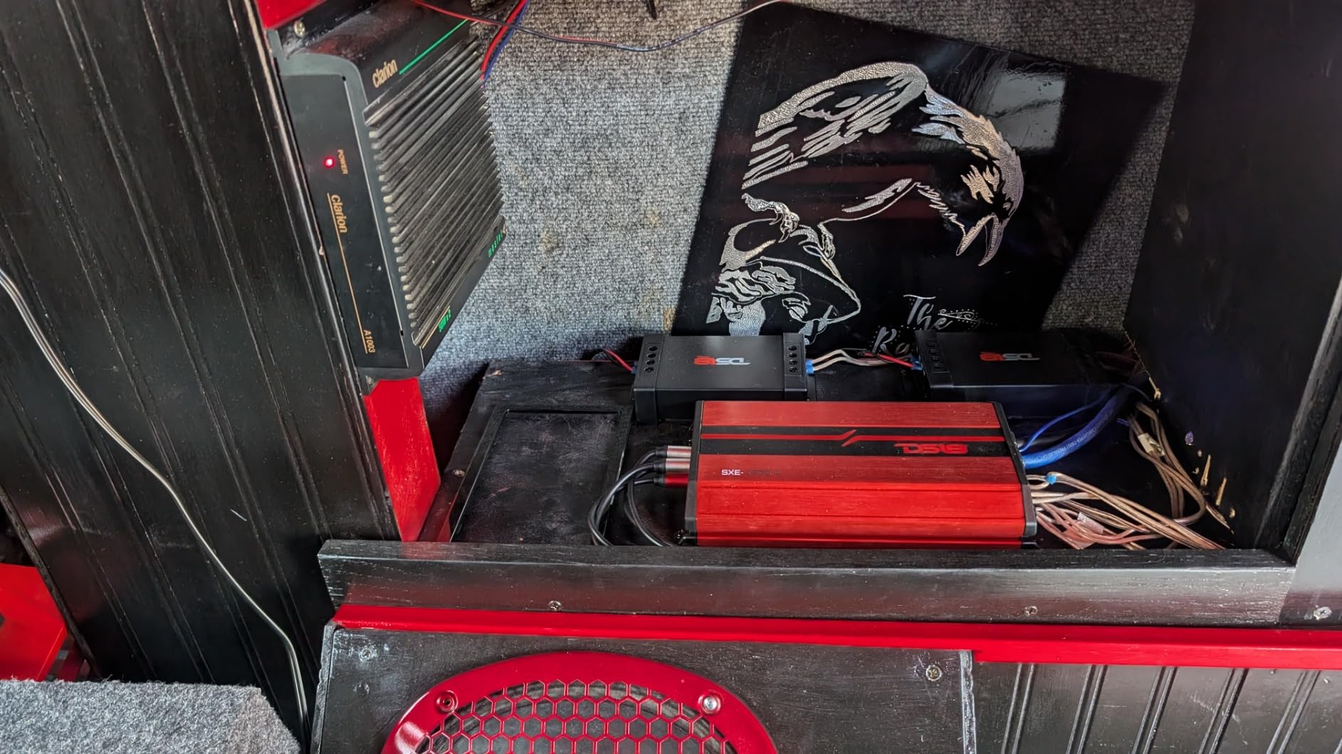 DS18 SXE-1200.4/RD Car Amplifier Stereo Full-Range Class A/B 4-Channel 60x4 RMS @4 OHM 1200 Watts - Powerful and Compact Amp for Speakers in Car Audio System customer photo 2