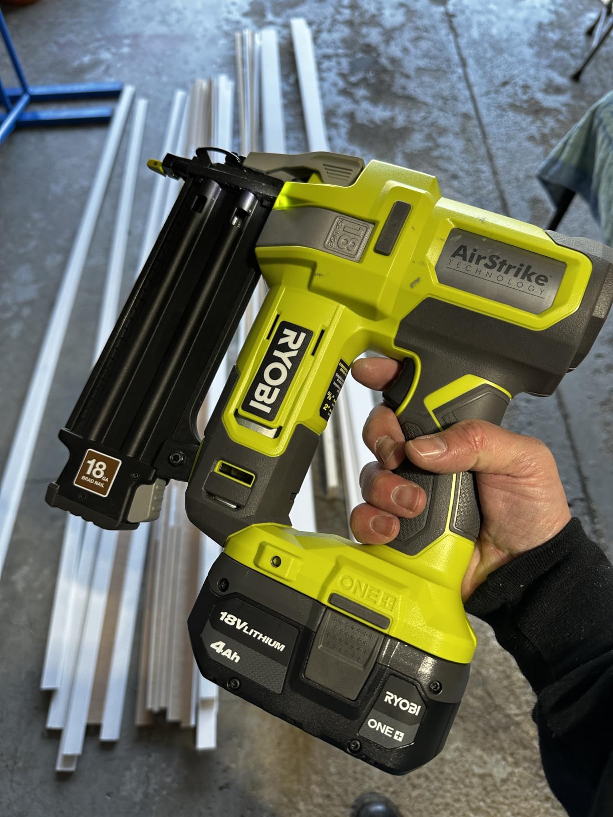 Ryobi 18V ONE+ 18-Gauge Cordless Airstrike Brad Nailer (Tool Only) P321 customer photo 1