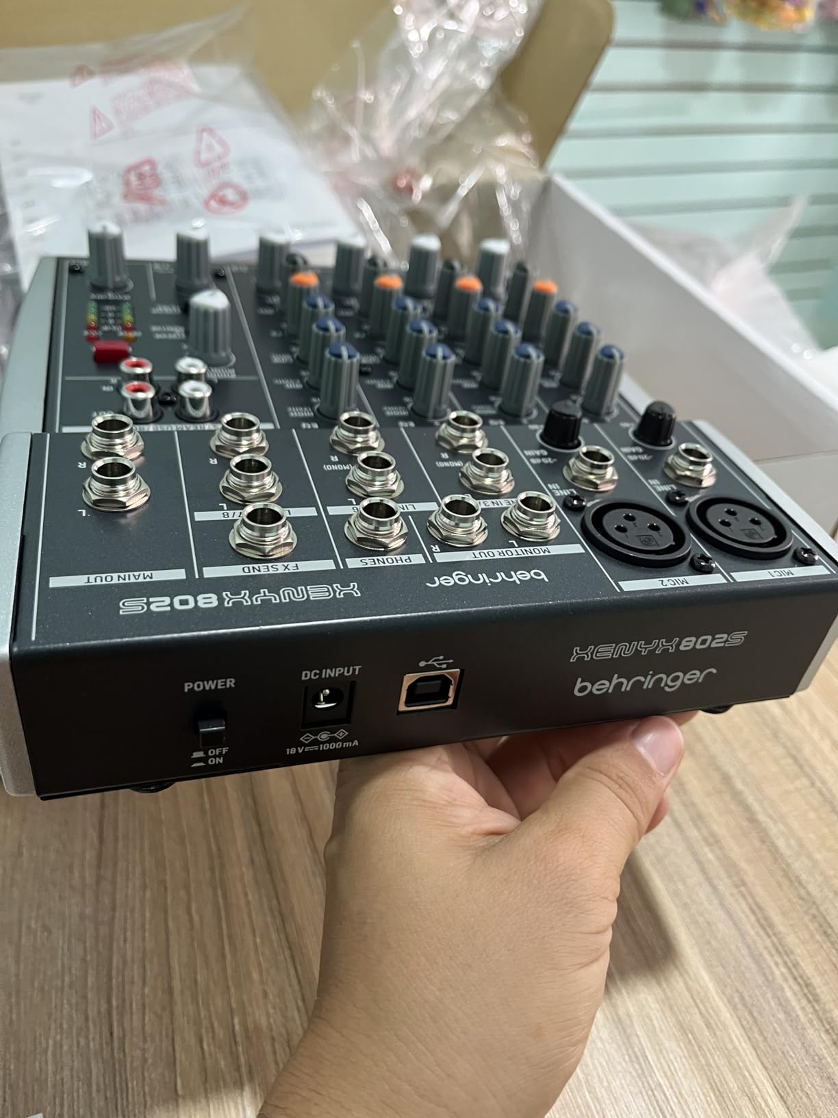 Behringer XENYX 802S Premium Analog 8-Input Mixer with USB Streaming Interface customer photo 1