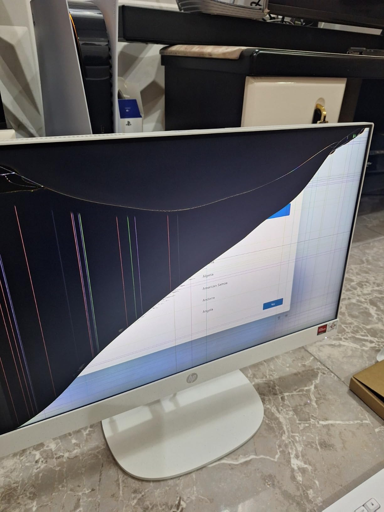 HP 23.8 inch All-in-One Desktop PC, FHD Display, AMD Athlon Silver 7120U, 8 GB RAM, 256 GB SSD, AMD Radeon Graphics, Windows 11 Home, 24-cr0010 (2023) customer photo 2