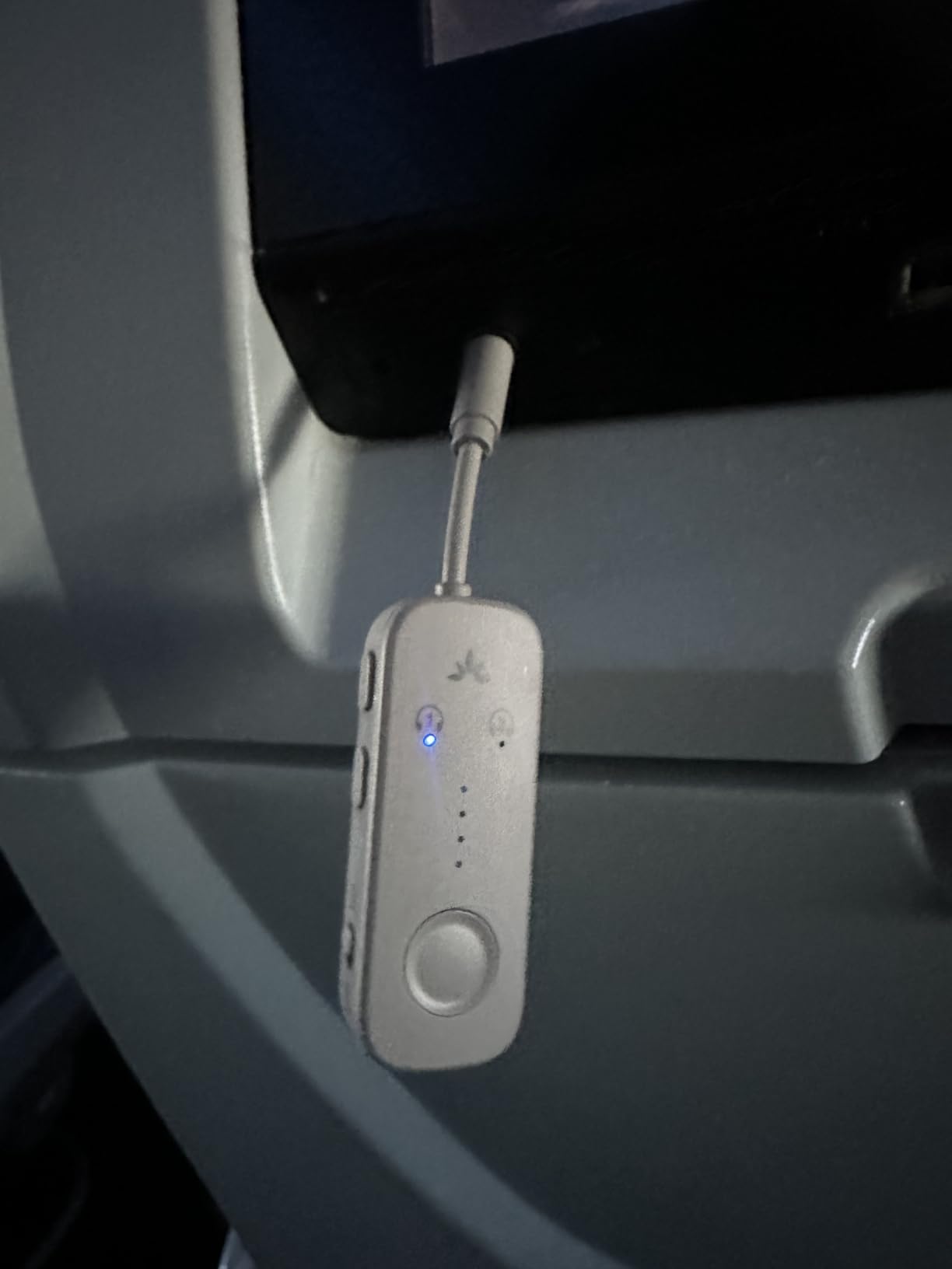 Avantree Relay - Airplane Bluetooth Adapter for 2 AirPods or Headphones customer photo 2