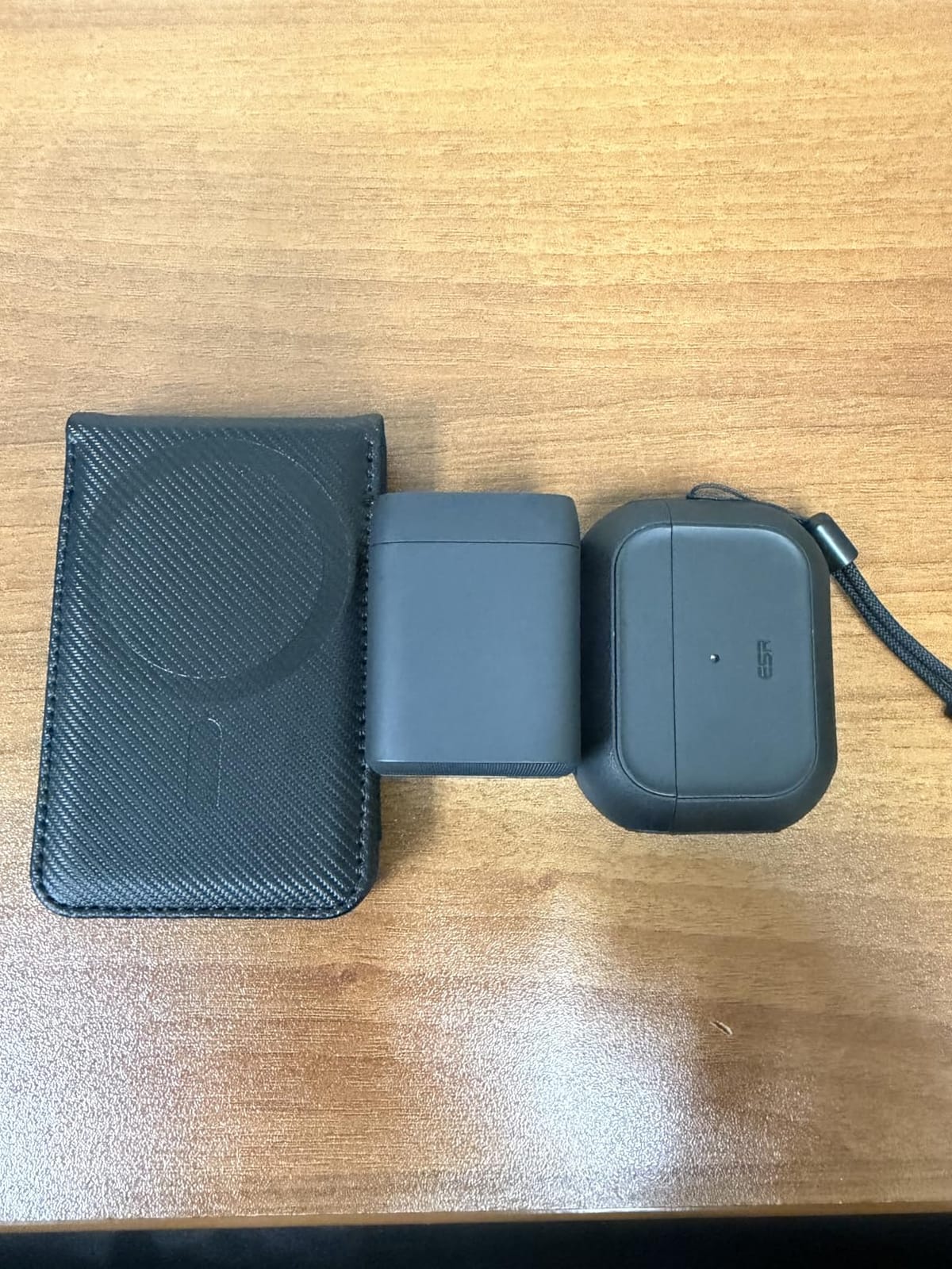 Anker USB Charger Block,67W GaN Wall Charger,3-Port Compact Fast Charging Phone Charger,For MacBook Pro/Air, Pixelbook, iPad Pro, iPhone 17/16/Pro, Galaxy S23/S22, Note20, Pixel, Apple Watch, and More customer photo 2
