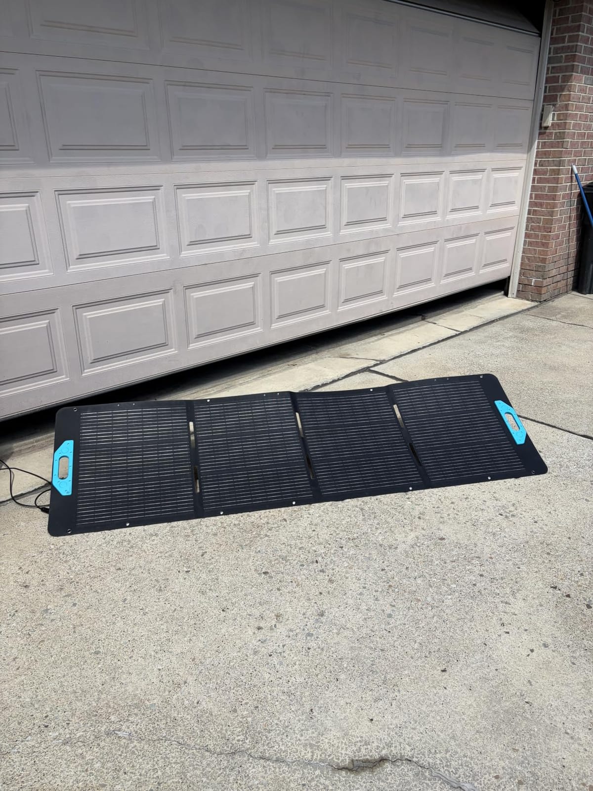 Anker SOLIX F3800 Portable Power Station, 3,840Wh customer photo 1