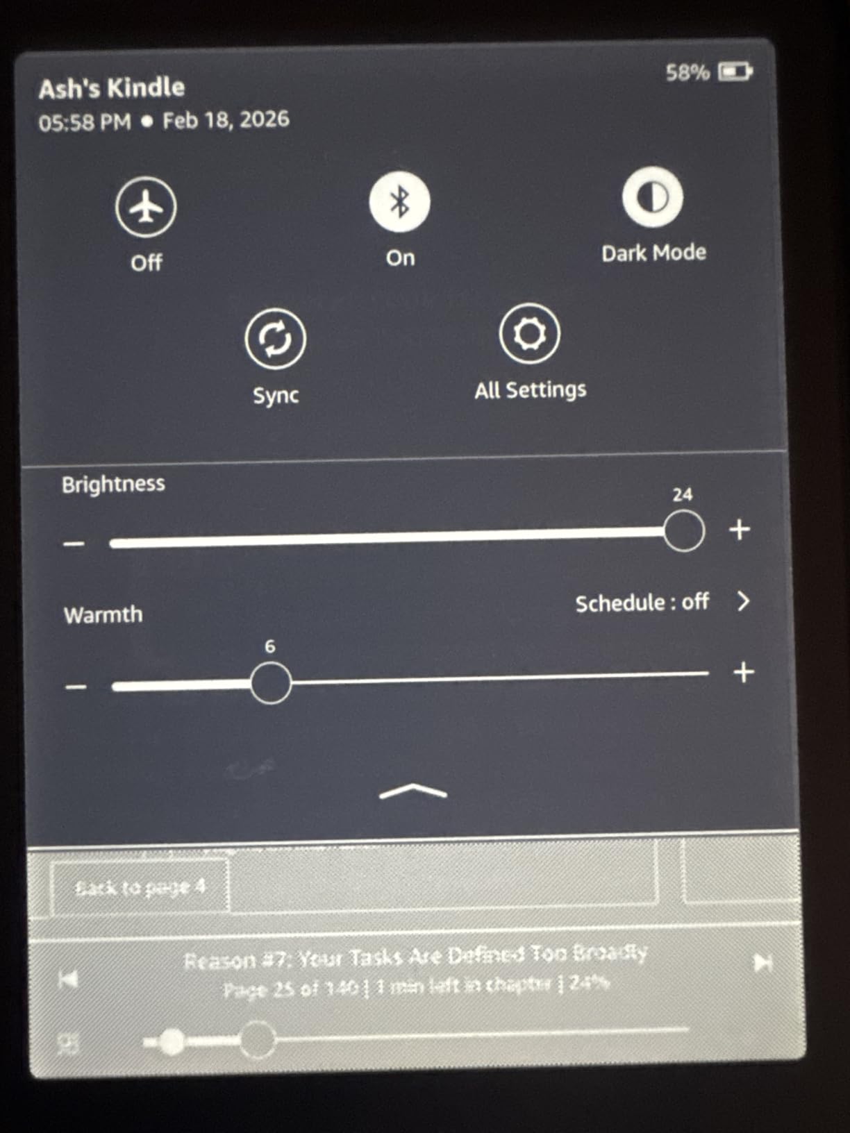 Amazon Kindle Paperwhite Signature Edition 32GB (newest model) – 20% faster with auto-adjusting front light, wireless charging, and weeks of battery life – Metallic Black customer photo 2