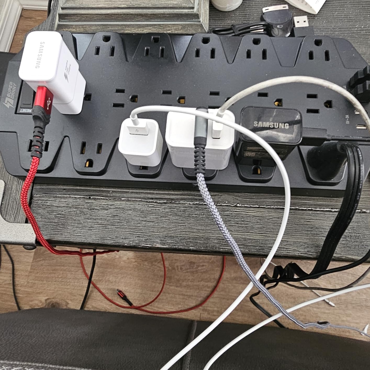 SUPERDANNY 18 AC Power Strip Surge Protector, 6.5FT, Flat Plug, 1875W/15A customer photo 2