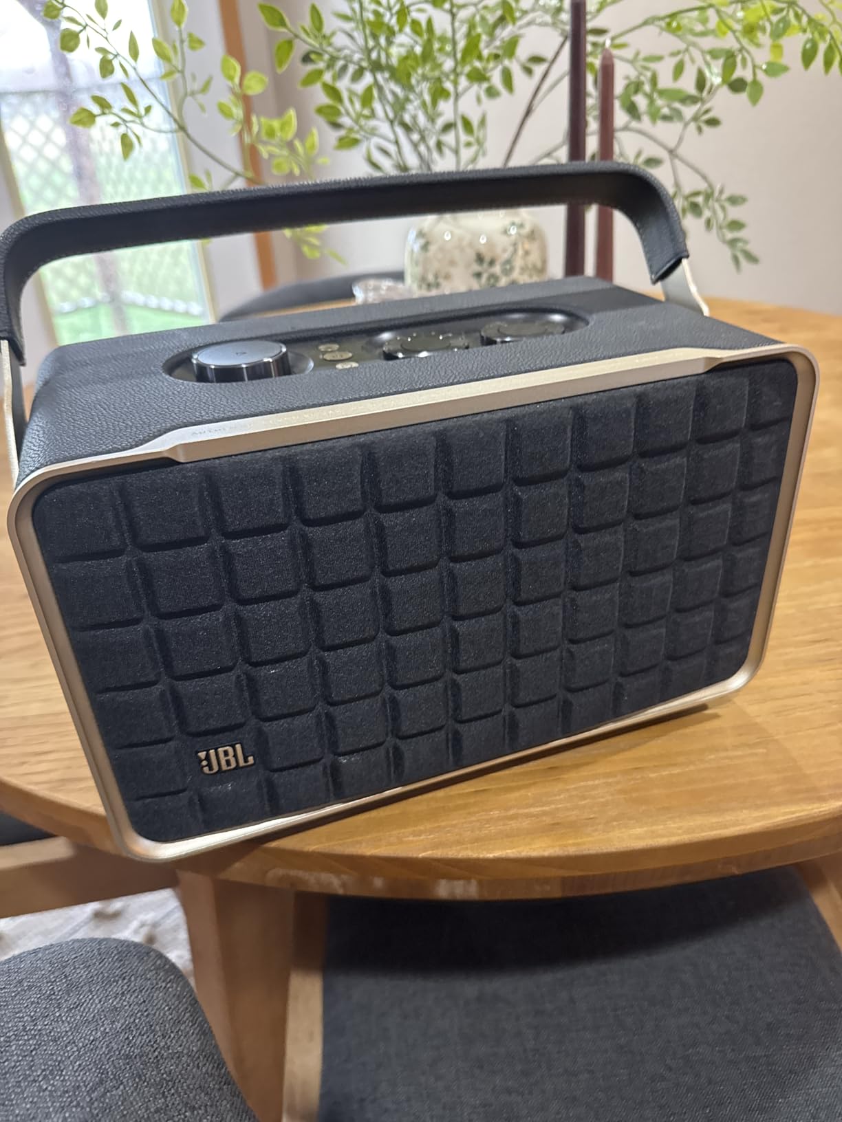 JBL Authentics 300 Portable Smart Speaker with Voice Control - Black customer photo 1