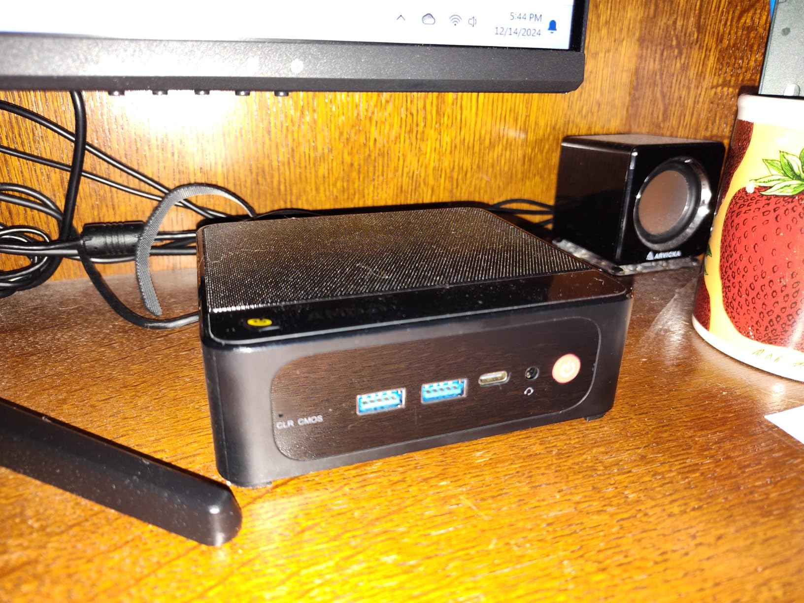 Beelink SER5 MAX Mini Pc,AMD Ryzen 7 7735U (8C/16T,up to 4.75GHz),Mini Computer with 24GB LPDDR5 RAM/500GB M.2 2280 SSD,Micro Pc Support 4K FPS,WiFi6/BT5.4/2.5G LAN/Home/Office customer photo 2