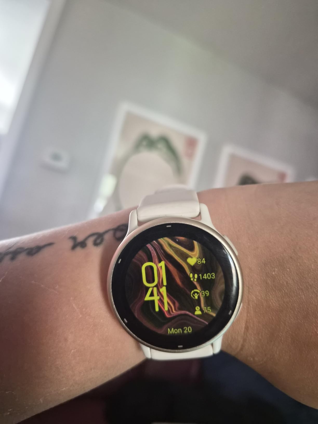 Garmin vívoactive® 5, Health & Fitness GPS Smartwatch, 42mm, Orchid customer photo 1
