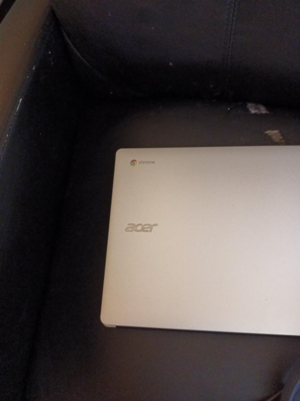 acer Chromebook 315 CB315-3H-C19A Laptop Intel Celeron N4000 15.6 HD (1366 x 768) Display | 4GB LPDDR4 | 64GB eMMC | Intel Wireless 802.11ac Gigabit Wi-Fi | Chrome OS | Sleeve | Pure Silver customer photo 1